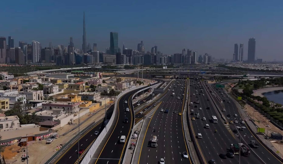 What Makes Al Khail Road So Important?