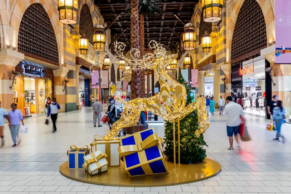 A Mall Inspired by a Global Explorer