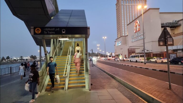 Mall of the Emirates Metro Station