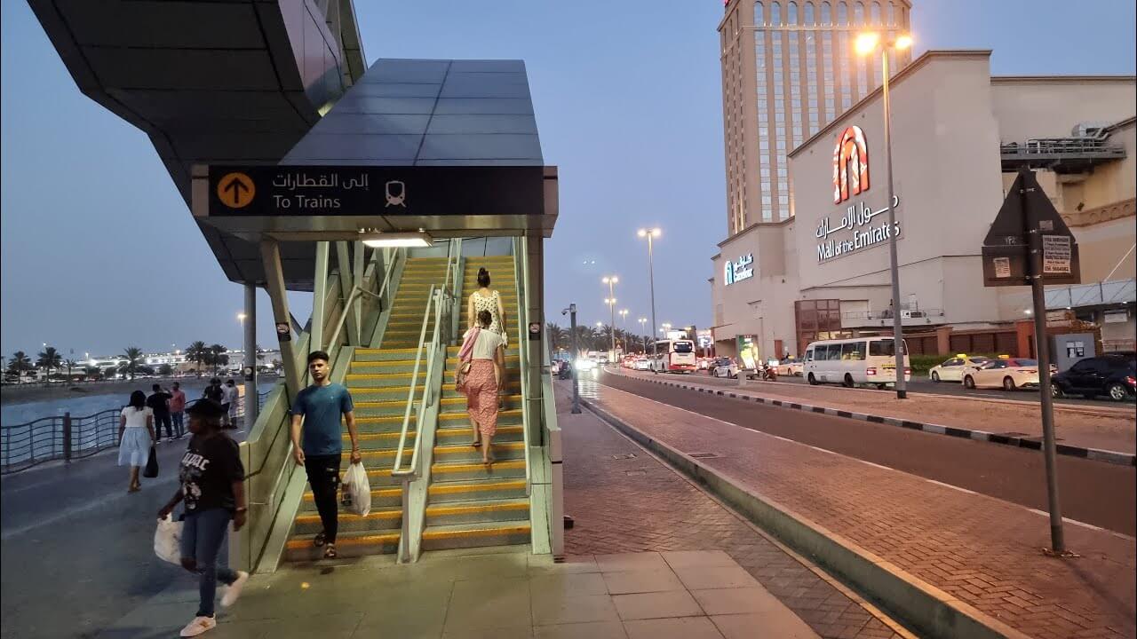 Mall of the Emirates Metro Station