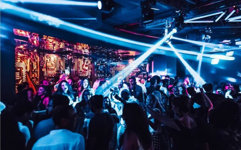 night clubs in dubai with free entry