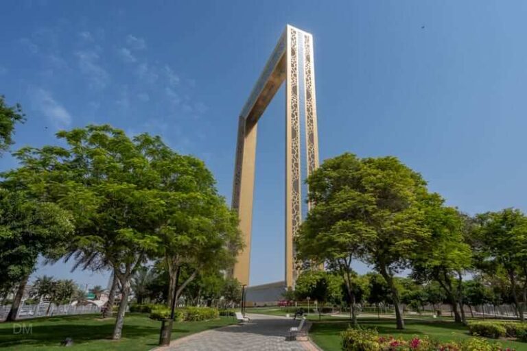 Zabeel Park, UAE: Dubai’s Iconic Green Oasis with Dubai Frame, Garden Glow