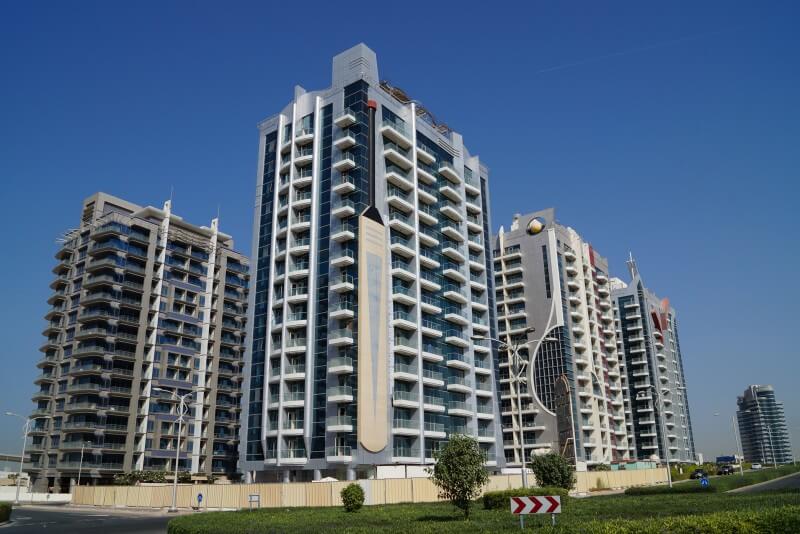 Prime Location: Where Tradition Meets Modern Convenience