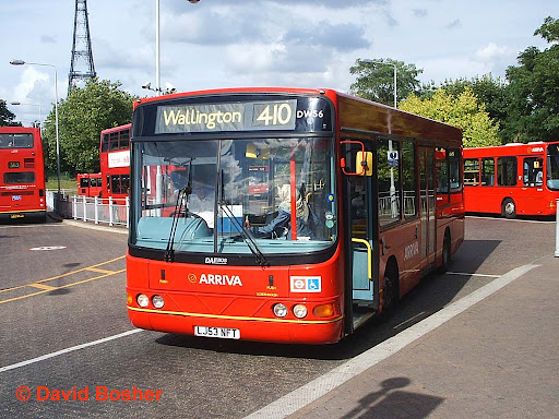 What Makes the 410 Bus Route Important in Abu Dhabi?