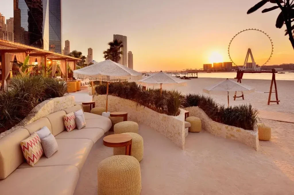 Understanding Dubai’s Beachfront Dining Landscape