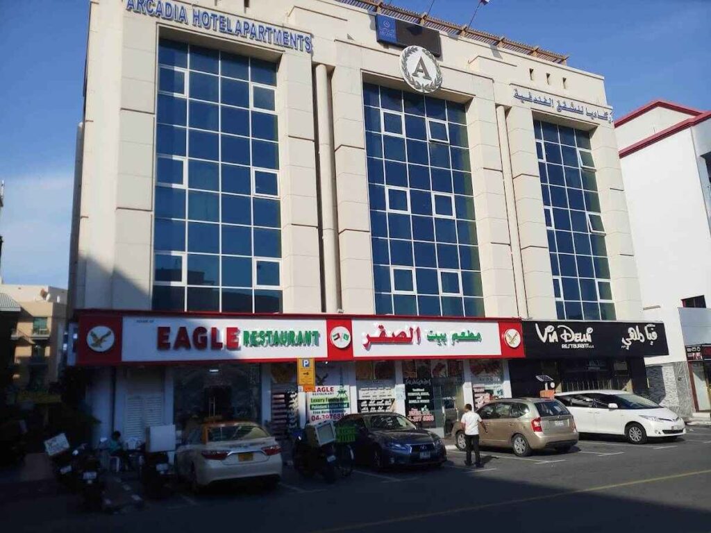 What Makes Eagle Restaurant Oud Metha So Popular?