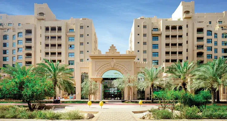Where Is Golden Mile Located on Palm Jumeirah?