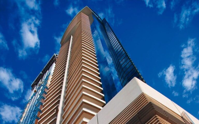 le reve tower dubai