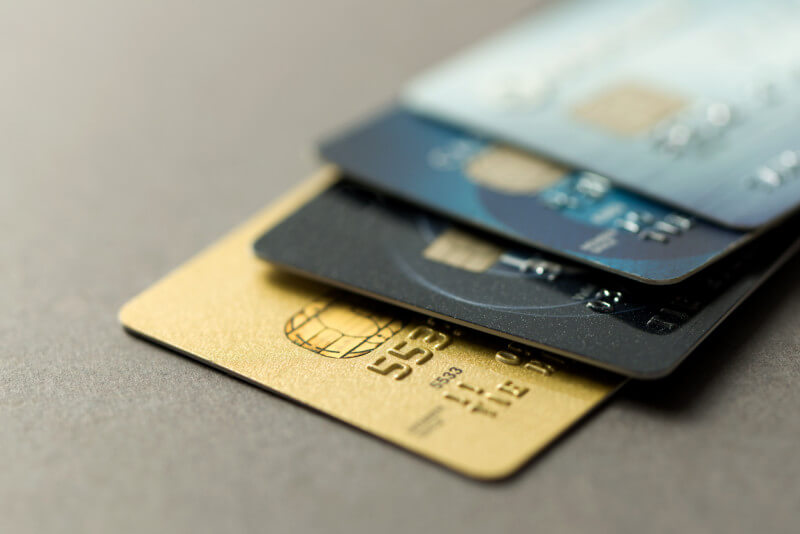 Why AED 5,000 Became the UAE's Unofficial Credit Card Benchmark